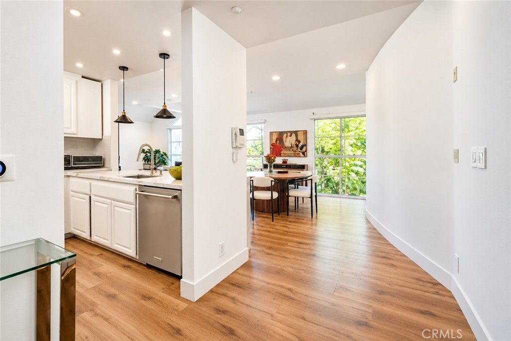 1401 S Bentley Avenue 403, Los Angeles, CA 90025 — photo 5