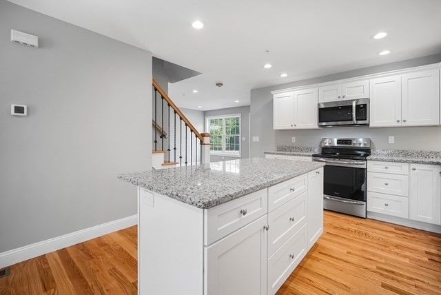 4 Sabrina Way G, Agawam, MA 01001