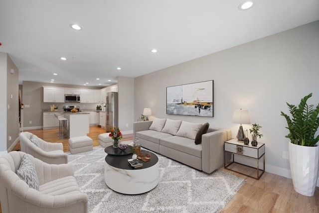 4 Sabrina Way G, Agawam, MA 01001