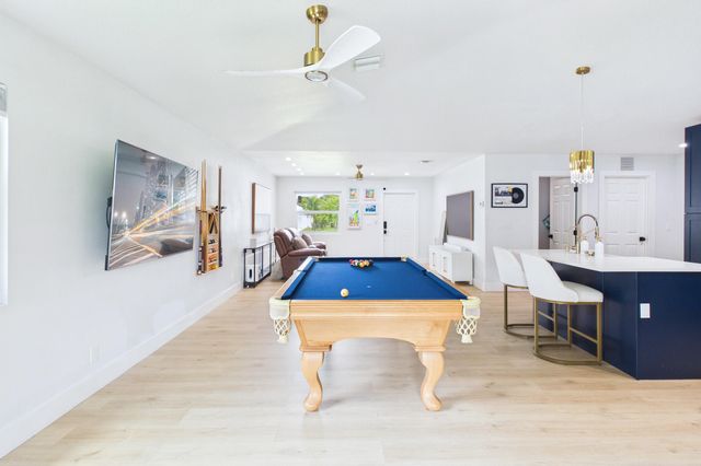 6784 3rd Street, Jupiter, FL 33458