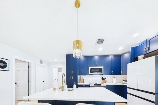 6784 3rd Street, Jupiter, FL 33458