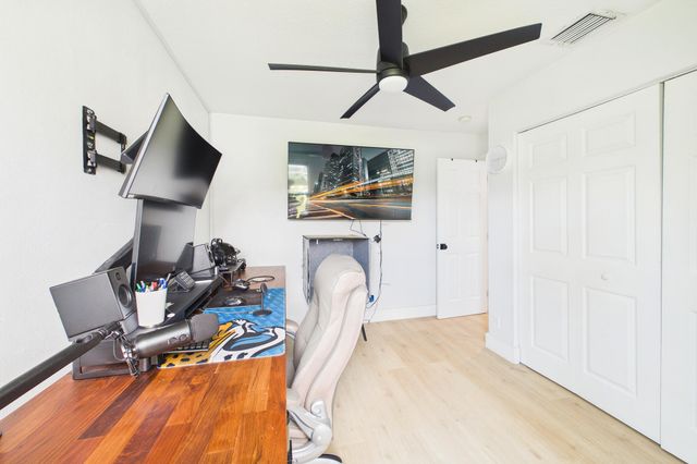 6784 3rd Street, Jupiter, FL 33458