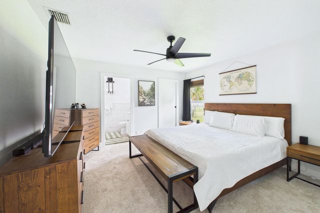 6784 3rd Street, Jupiter, FL 33458