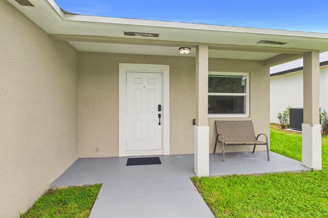 6784 3rd Street, Jupiter, FL 33458
