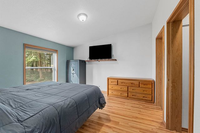5228 W Cross Cut Rd, Deer Park, WA 99006
