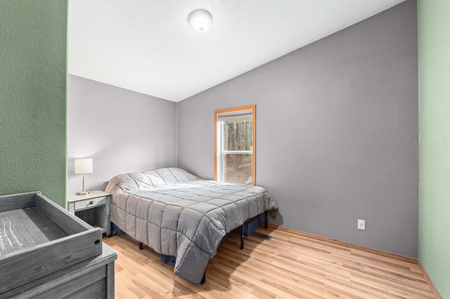 5228 W Cross Cut Rd, Deer Park, WA 99006