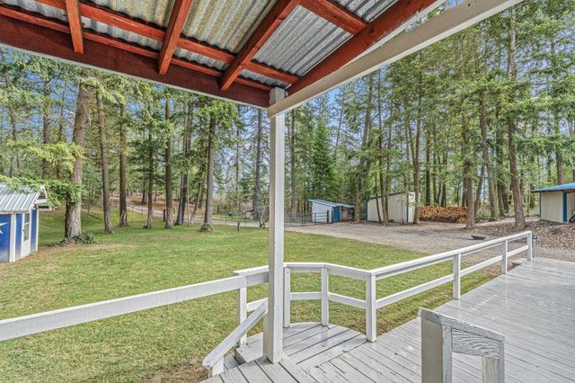 5228 W Cross Cut Rd, Deer Park, WA 99006