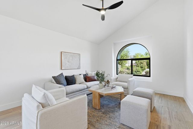 4608 E MARCONI Avenue, Phoenix, AZ 85032