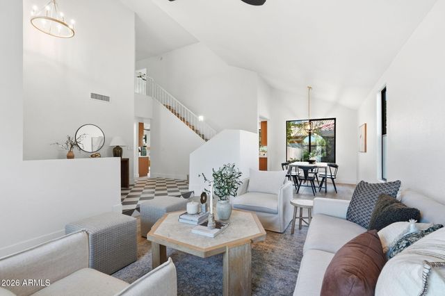 4608 E MARCONI Avenue, Phoenix, AZ 85032