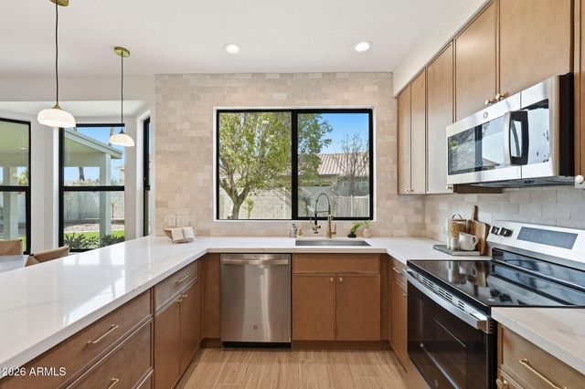 4608 E MARCONI Avenue, Phoenix, AZ 85032