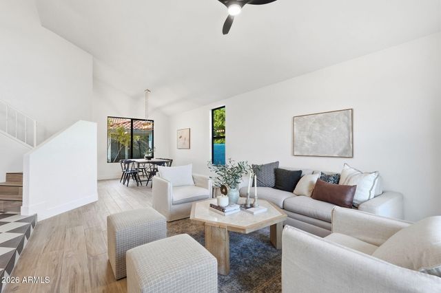 4608 E MARCONI Avenue, Phoenix, AZ 85032