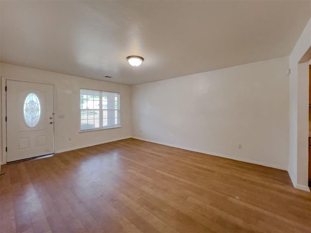 1816 NW 33rd Street, Oklahoma City, OK 73118