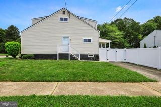 1555 LUKENS AVE, Abington, PA 19001