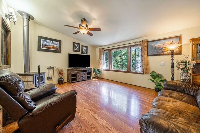 332 Rene Drive, Shady Cove, OR 97539