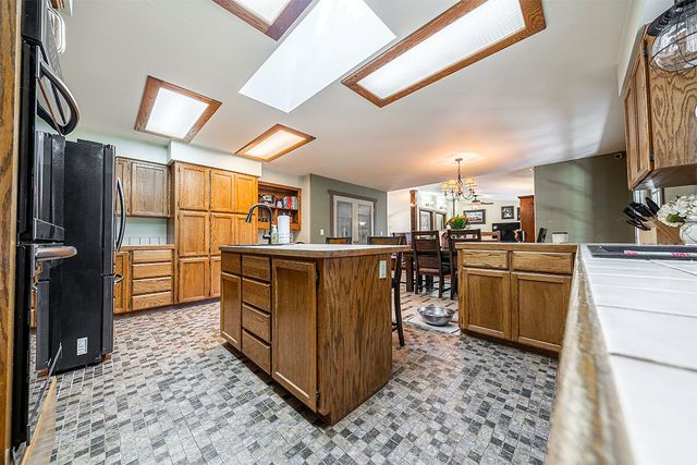 332 Rene Drive, Shady Cove, OR 97539