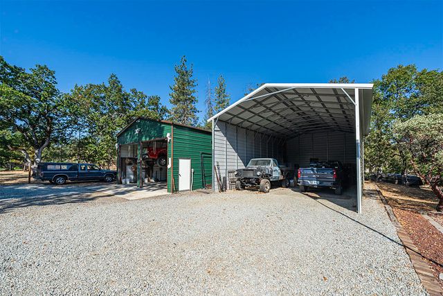 332 Rene Drive, Shady Cove, OR 97539