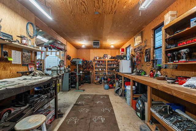332 Rene Drive, Shady Cove, OR 97539