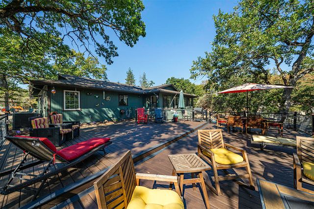 332 Rene Drive, Shady Cove, OR 97539