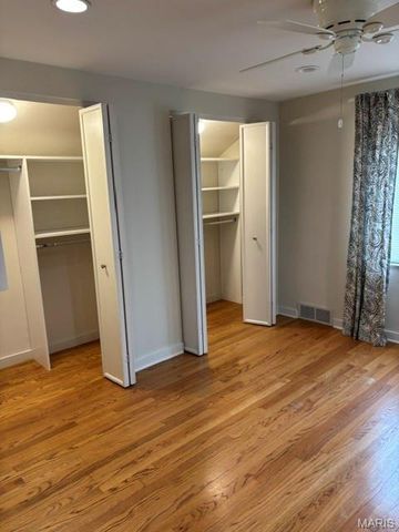 7543 Delmar Boulevard, University City, MO 63130