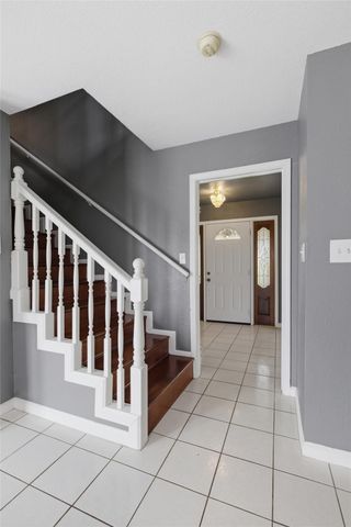 115 Clarks Grove LN, Hutto, TX 78634