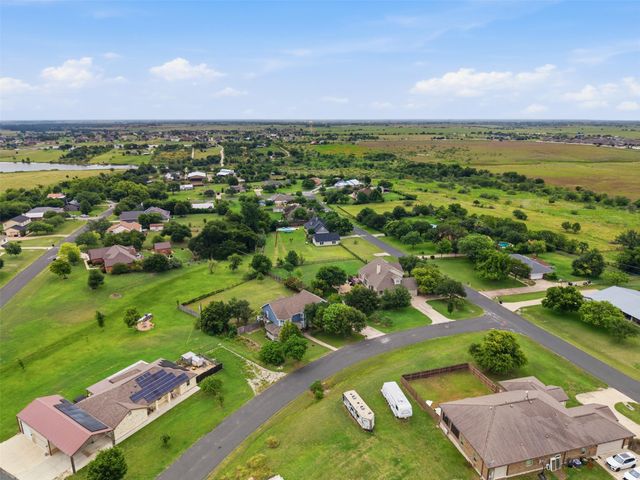 115 Clarks Grove LN, Hutto, TX 78634