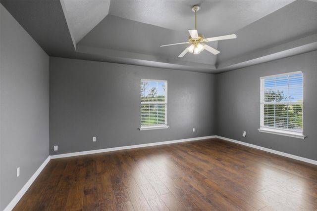 115 Clarks Grove LN, Hutto, TX 78634
