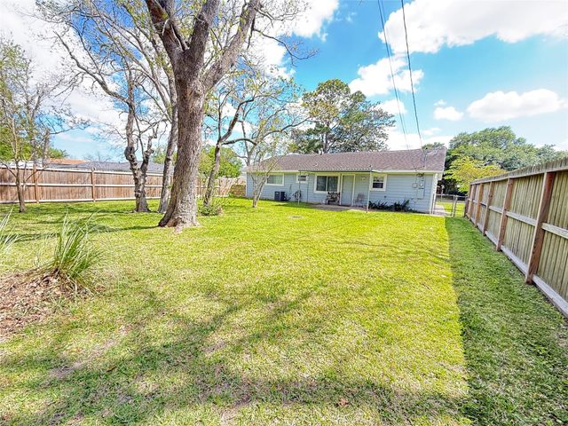 129 Sylvia Street, Deer Park, TX 77536