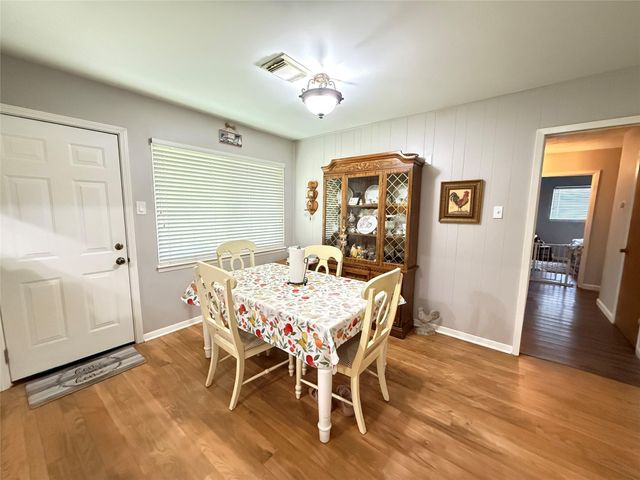 129 Sylvia Street, Deer Park, TX 77536