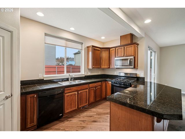 16226 TRACEY LEE Ct, Oregon City, OR 97045