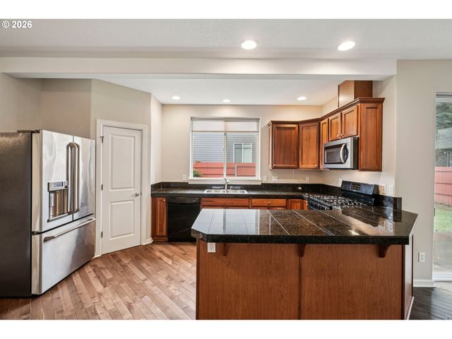 16226 TRACEY LEE Ct, Oregon City, OR 97045