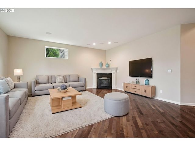 16226 TRACEY LEE Ct, Oregon City, OR 97045