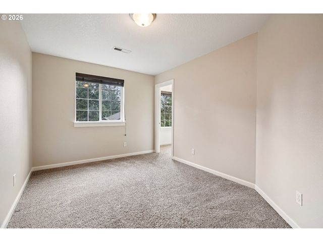 16226 TRACEY LEE Ct, Oregon City, OR 97045