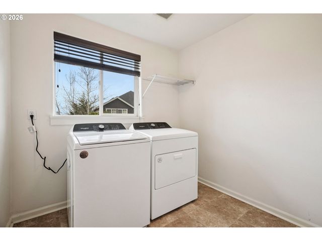 16226 TRACEY LEE Ct, Oregon City, OR 97045