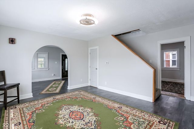 945 Cecil Avenue, Indianapolis, IN 46219