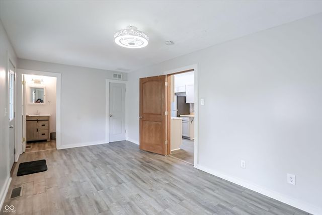 945 Cecil Avenue, Indianapolis, IN 46219