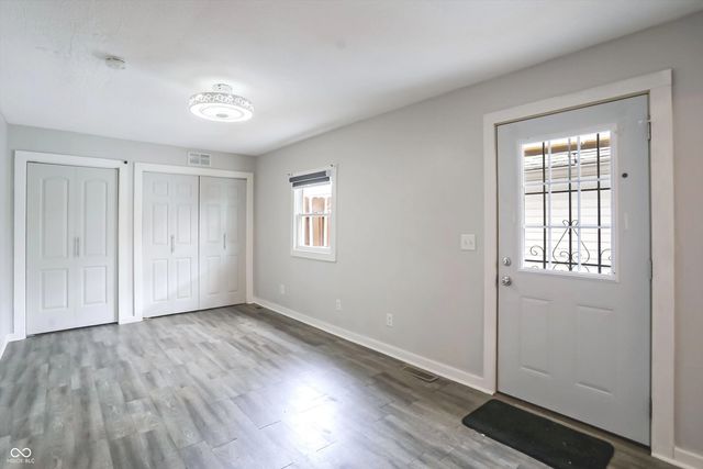 945 Cecil Avenue, Indianapolis, IN 46219