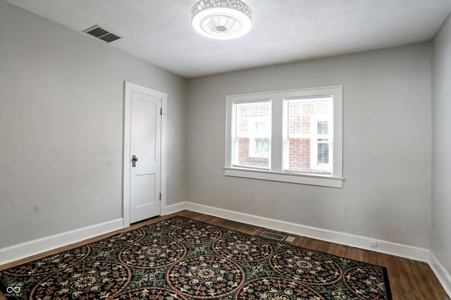 945 Cecil Avenue, Indianapolis, IN 46219