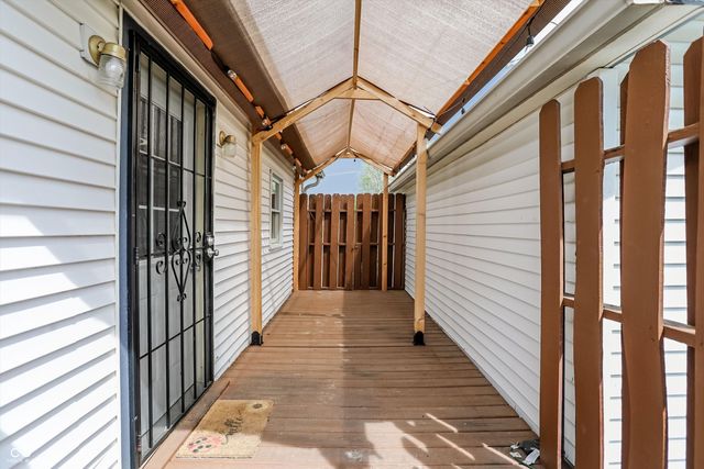 945 Cecil Avenue, Indianapolis, IN 46219