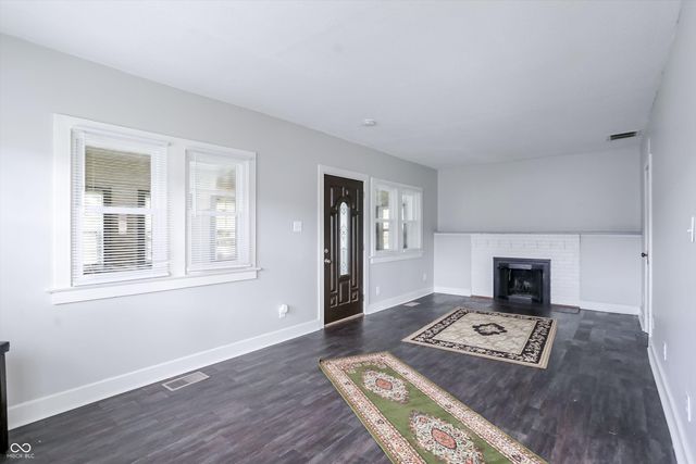 945 Cecil Avenue, Indianapolis, IN 46219