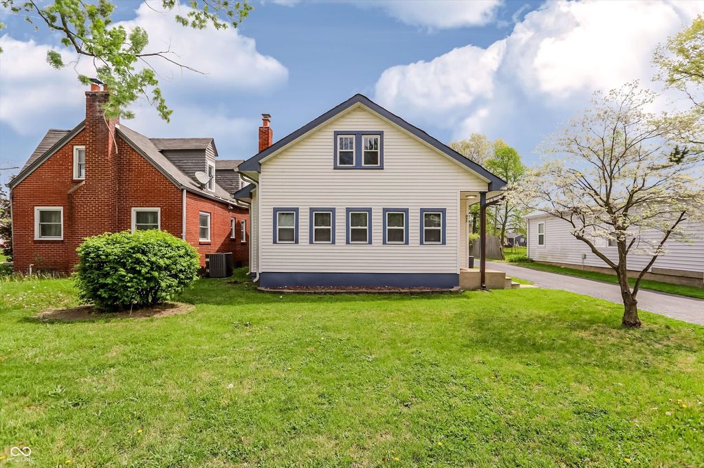 945 Cecil Avenue, Indianapolis, IN 46219