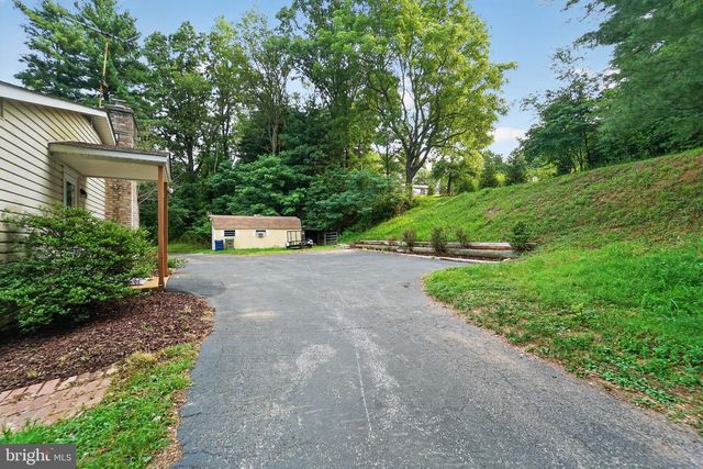 3327 NINER RD, Finksburg, MD 21048