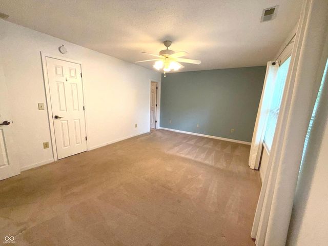 437 E Pine Ridge Drive, Westfield, IN 46074