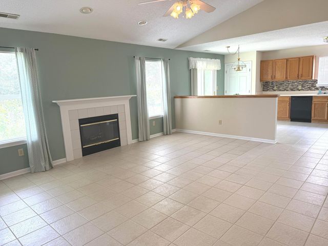 437 E Pine Ridge Drive, Westfield, IN 46074