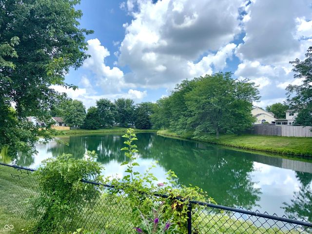 437 E Pine Ridge Drive, Westfield, IN 46074