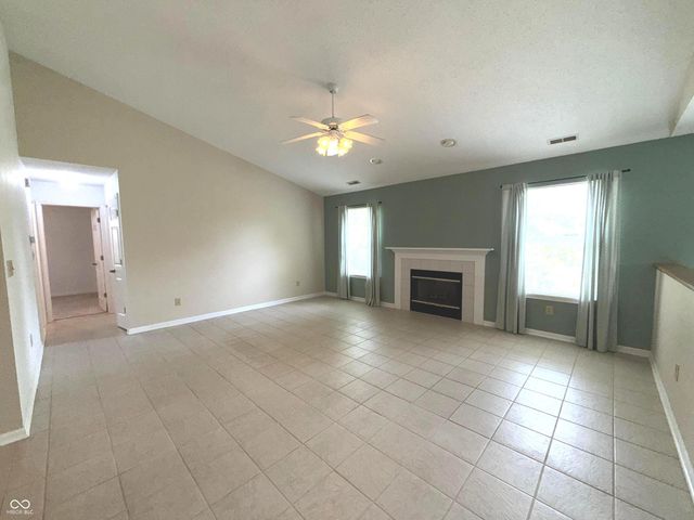 437 E Pine Ridge Drive, Westfield, IN 46074