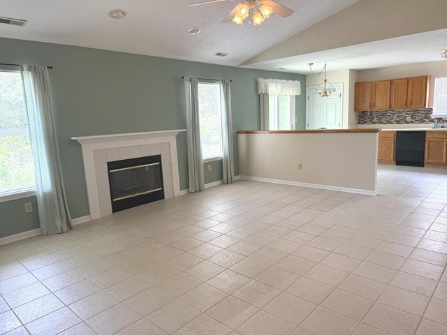 437 E Pine Ridge Drive, Westfield, IN 46074