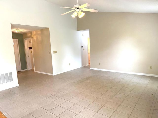 437 E Pine Ridge Drive, Westfield, IN 46074