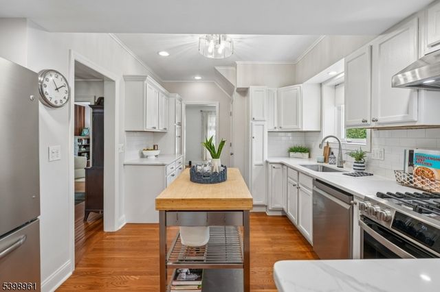 43 Parker Ave, Maplewood Twp., NJ 07040