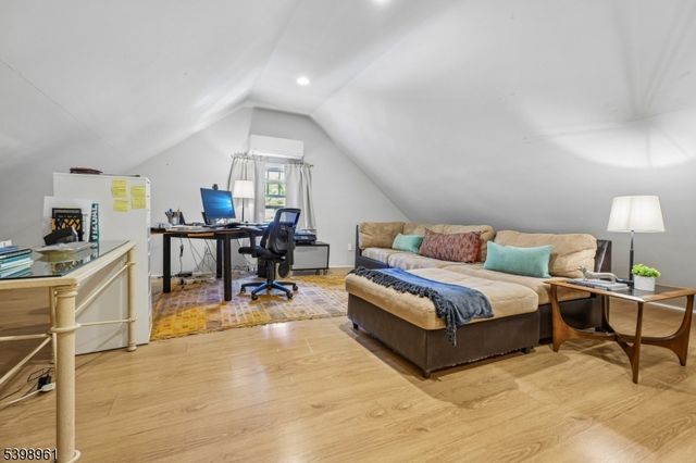 43 Parker Ave, Maplewood Twp., NJ 07040