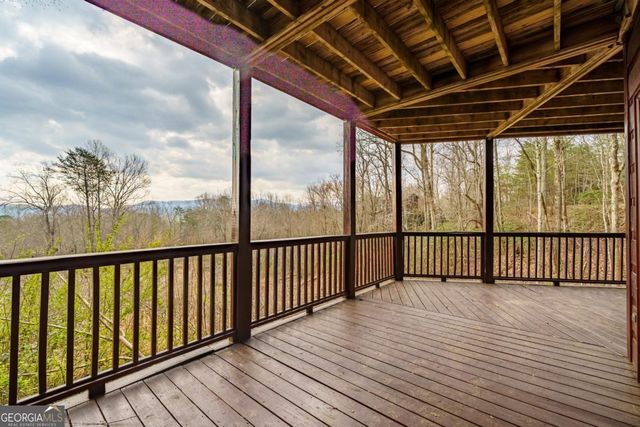 97 Fox Mountain Crossing Road, Blue Ridge, GA 30513